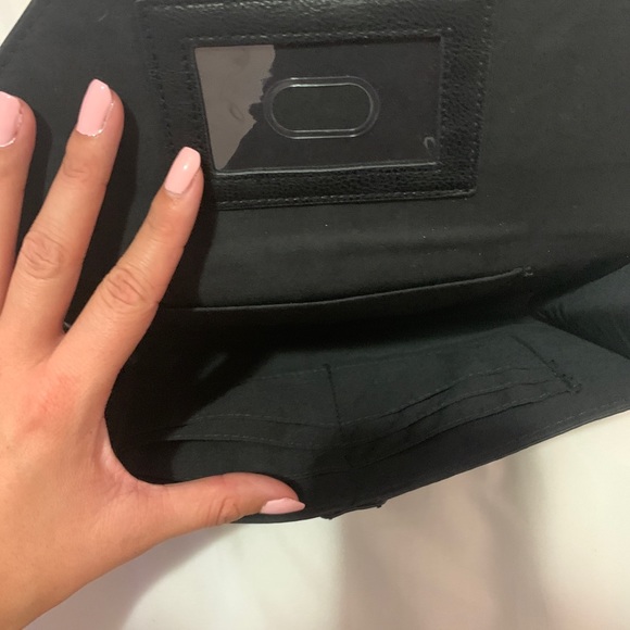 Guess clutch - Picture 3 of 3